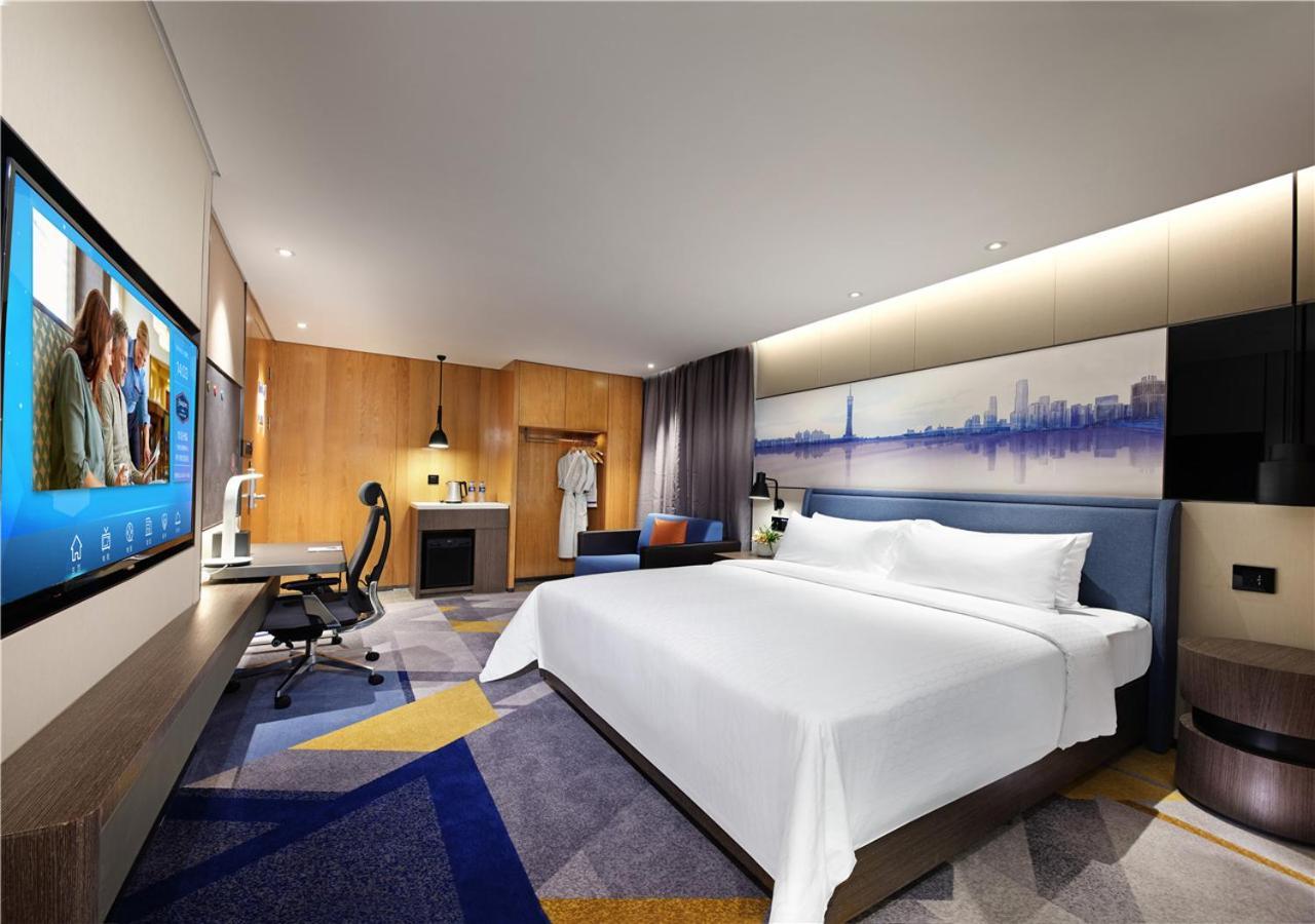 Hampton By Hilton Guangzhou Tianhe Sports Center-Free Shuttle Bus To Exhibition During Canton Fair Period Buitenkant foto